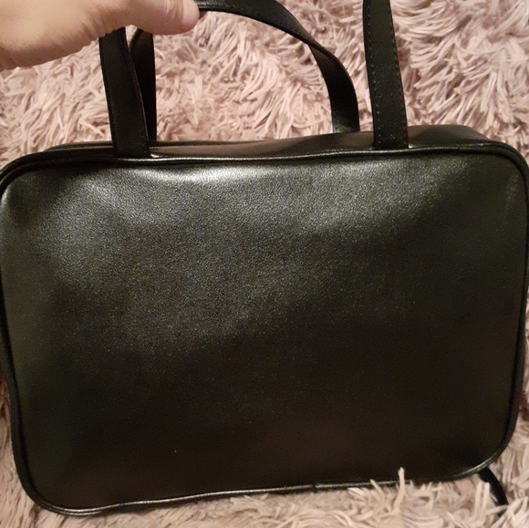 ❣NWOT VS travel toiletry bag. - Picture 2 of 4